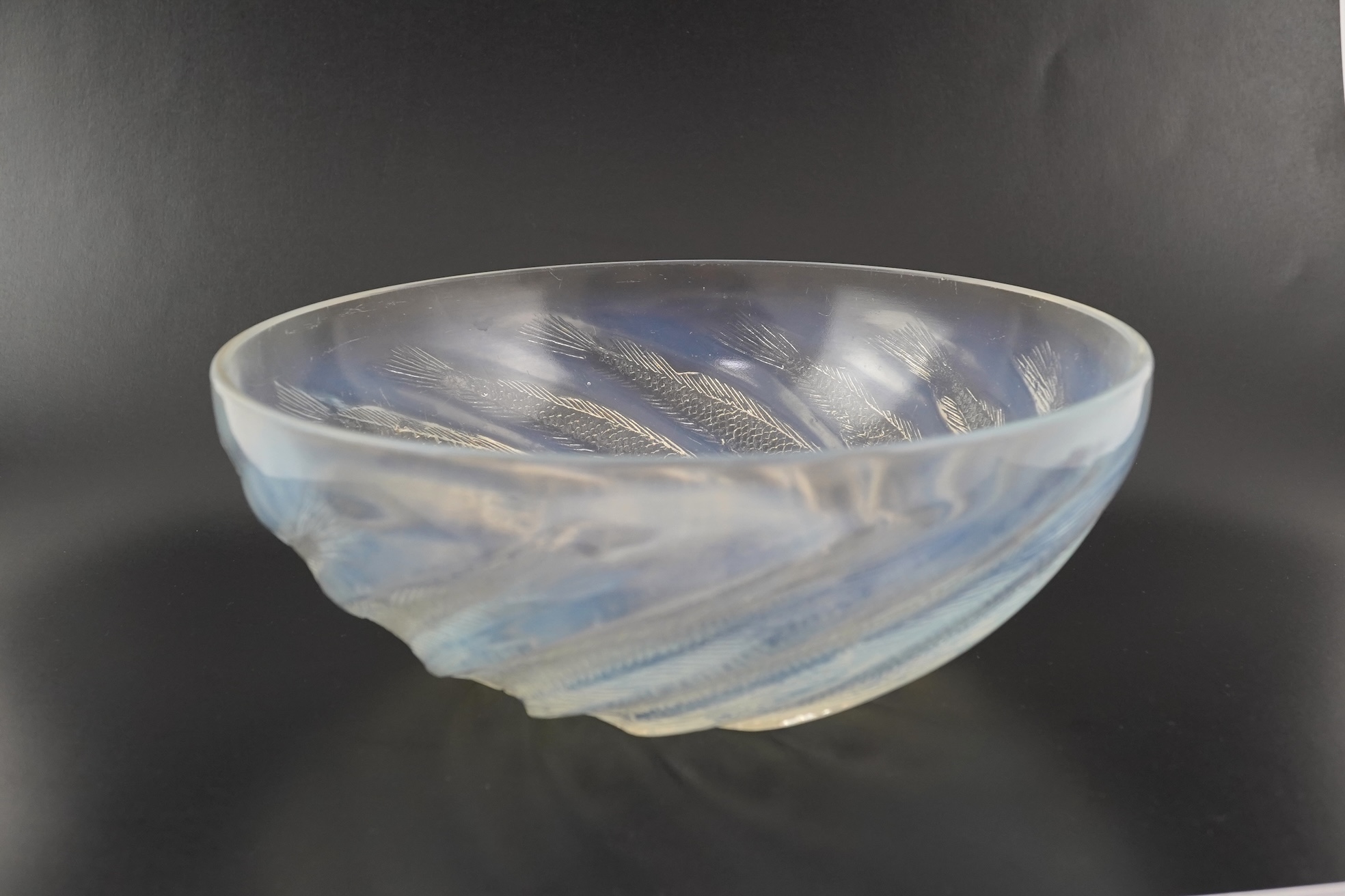 René Lalique: A 'Poissons' opalescent glass bowl